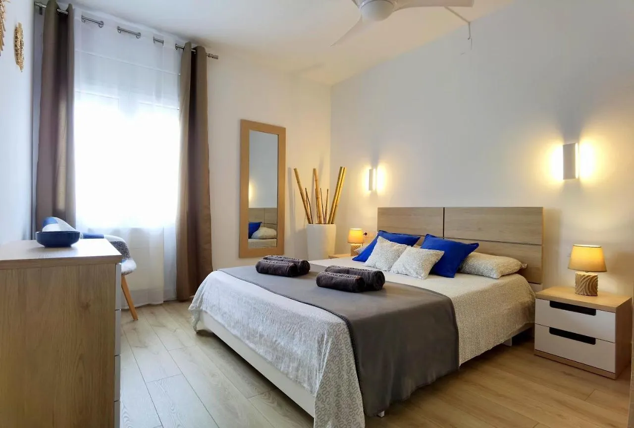 Leon Inmo Apartment Chanel - 15777 Empuriabrava Spain