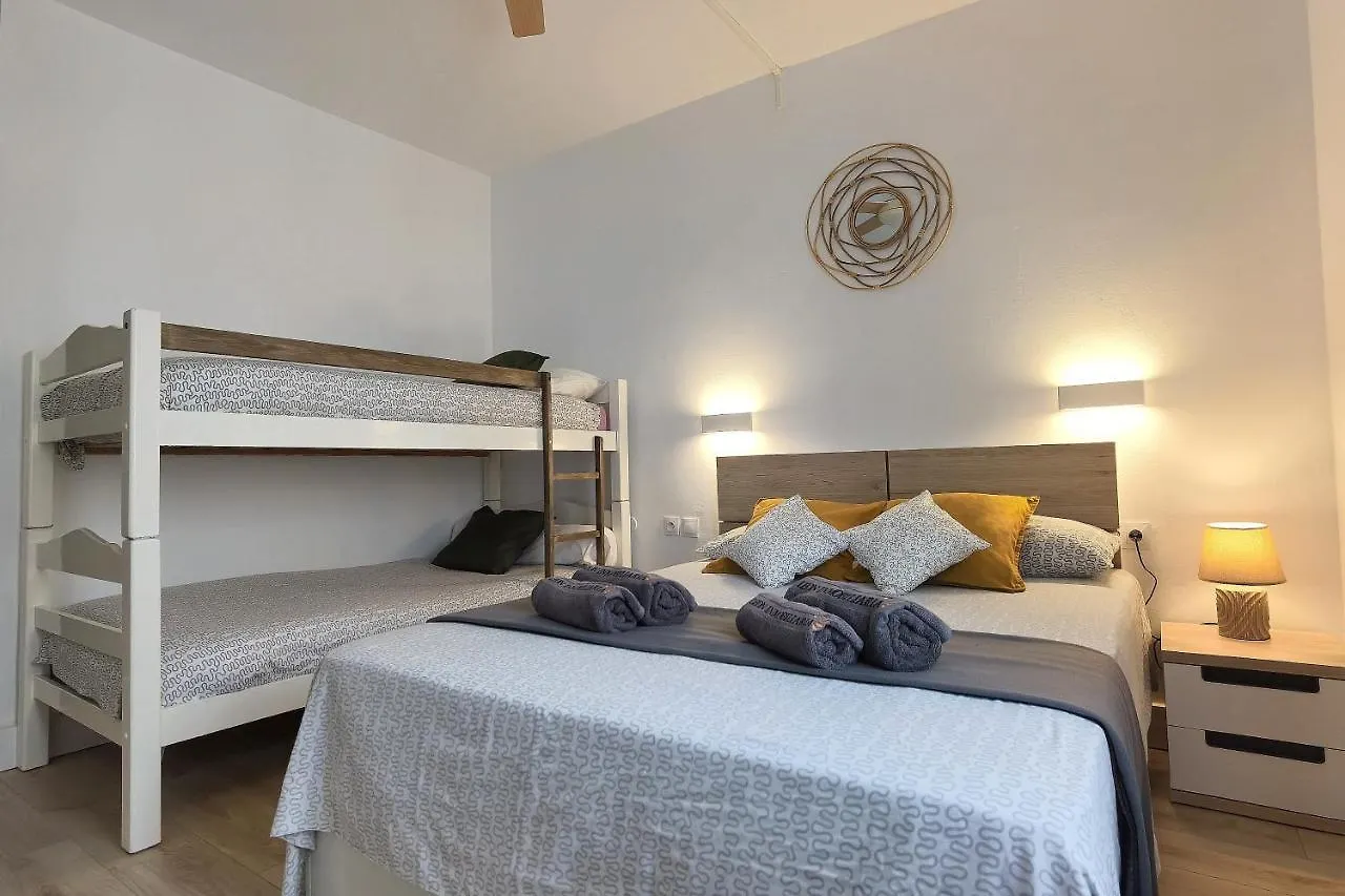 Leon Inmo Apartment Chanel - 15777 Empuriabrava
