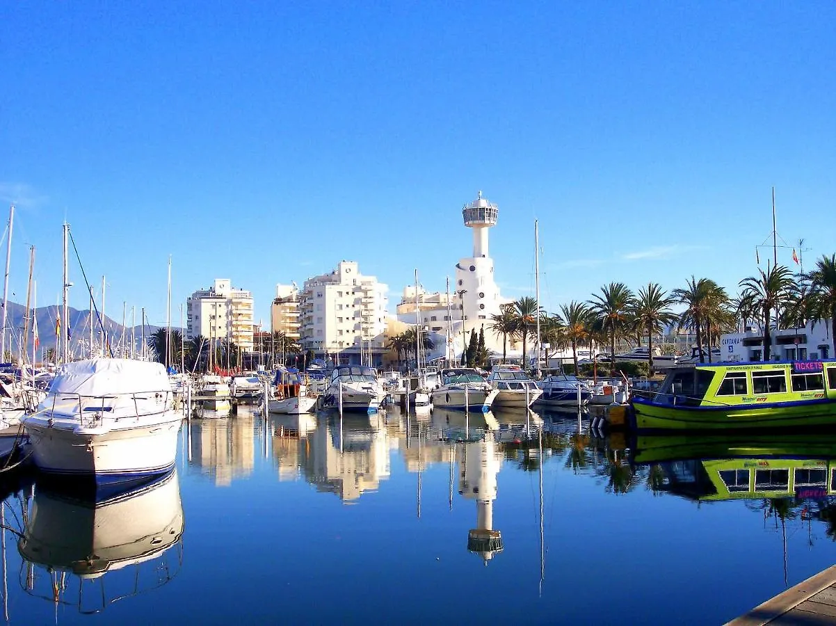 Leon Inmo Apartment Chanel - 15777 Empuriabrava